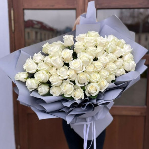 Букет из 75 белых роз